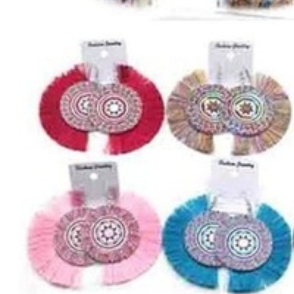 🇺🇸 3/$30 Aztec Round Wood Tassel Dangle Earrings - Picture 5 of 5